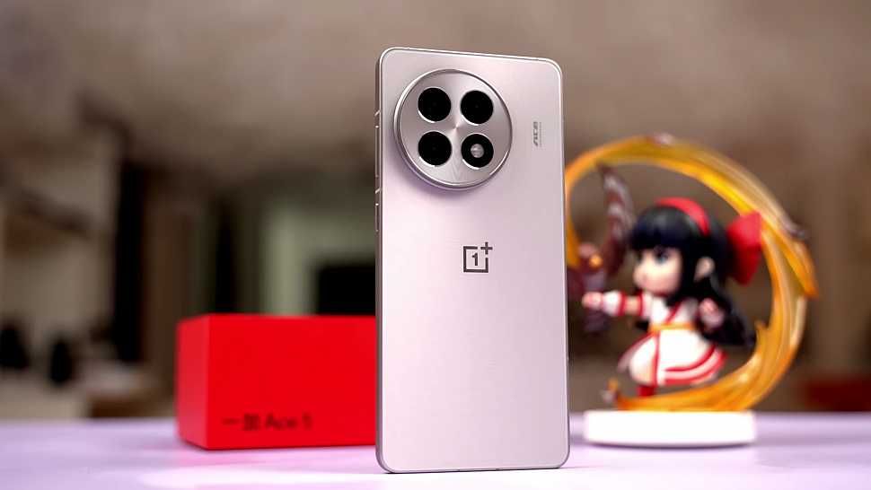 Смартфон OnePlus Ace5 12/256