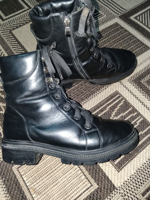 Зимові ботінки для дівчинки. Зимние ботинки