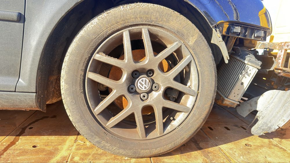 GOLF 4 1.9 TDI 100 CV VARIO MATERIAL DISPONIVEL