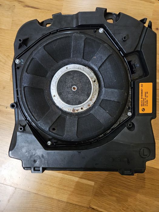 Мідбаси , сабвуфери BMW Harman Kardon