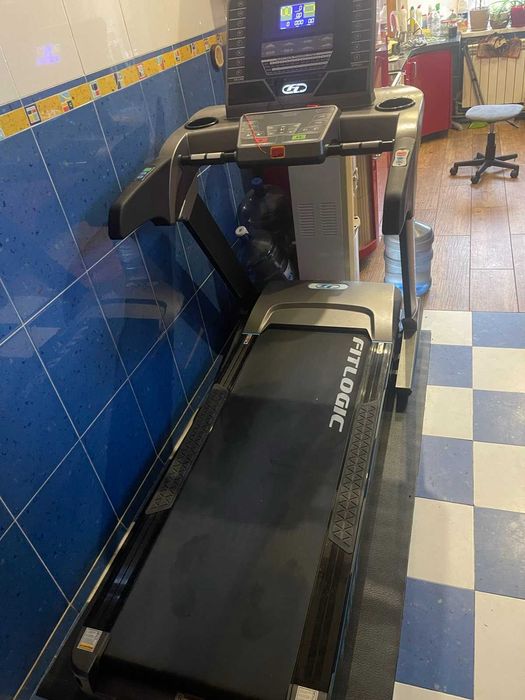 Беговая дорожка FitLogic T18C. Нова