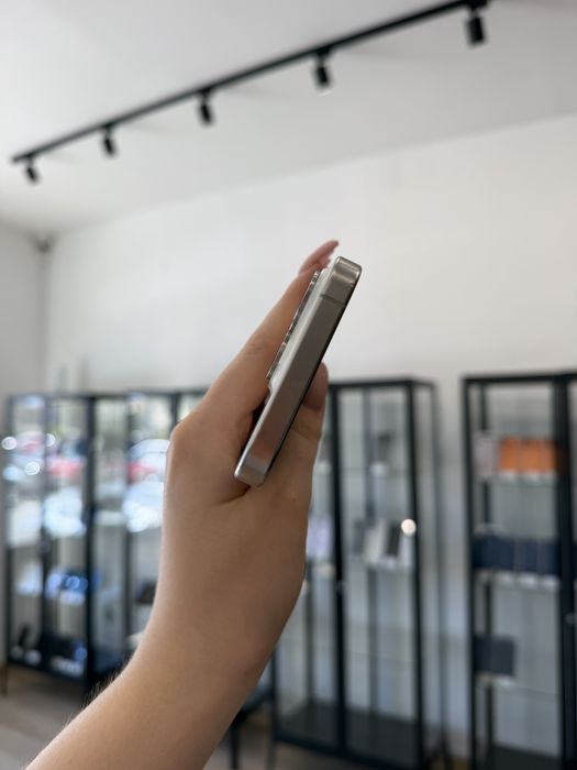 Telefon iPhone 15 PRO 256GB Biały Apple Gwarancja iTrade