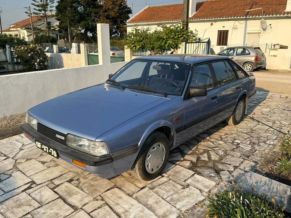 Vendo clássico Mazda 626 LX 1983