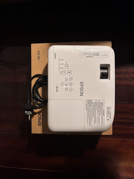 Projetor epson EB-E01