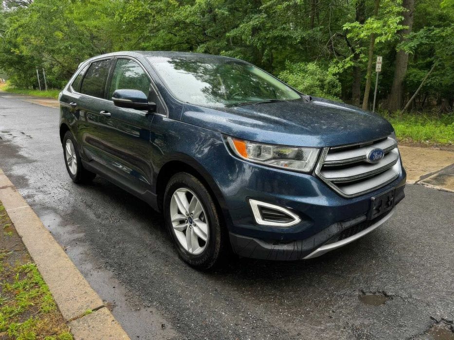 Ford Edge      2017