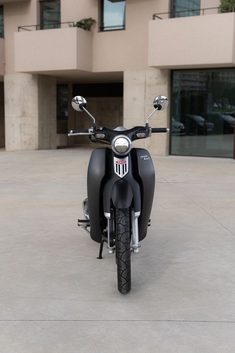 O modelo Super cub da Honda reedição da  marca Kamax