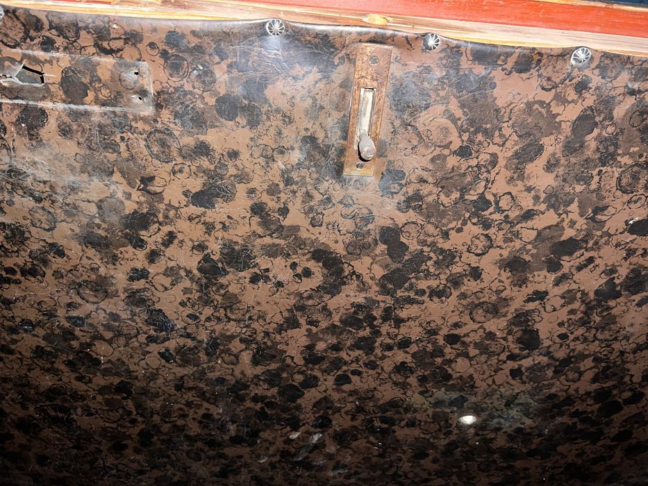 Дверь металлическая входная с деревянной накладкой