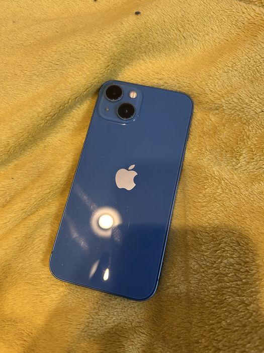 Apple iPhone 13 Niebieski - stan bardzo dobry, (Bateria 71%)