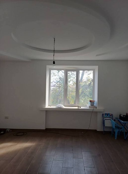 М. Новоселиця. Продається 3-кімнатна квартира