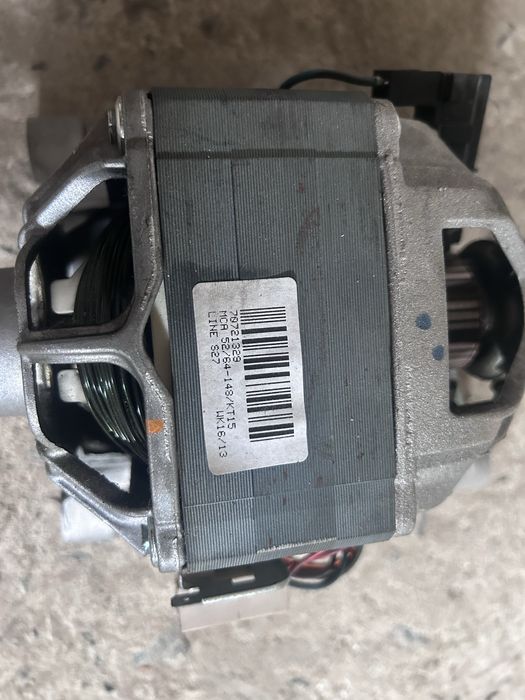 Двигун Мотор до пральної машини Electrolux  70721329