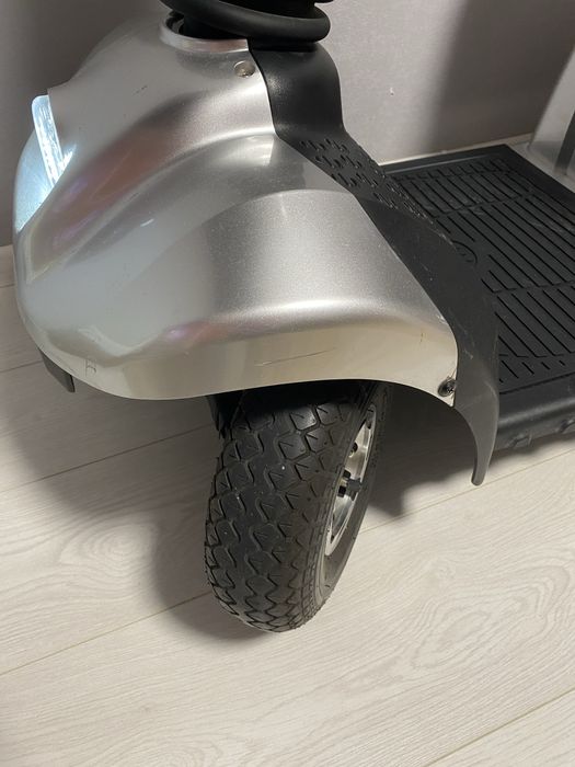 Електро скутер Eris