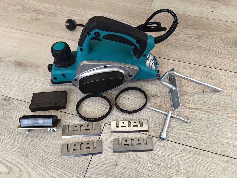 Strug elektryczny do drewna heblarka strugarska 1900W Magnum + noże + paski NOWA ZESTAW