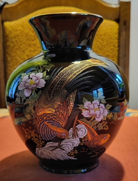 Wazon z japońskiej porcelany