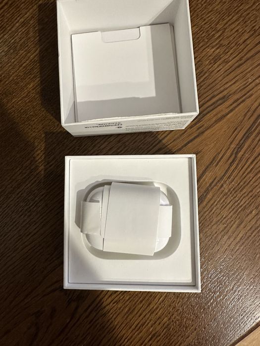 AirPods Pro 2 with MagSafe Case (USB‑C) (MTJV3) (2023)