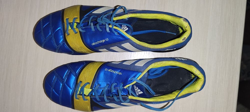 Продам бутси Adisas