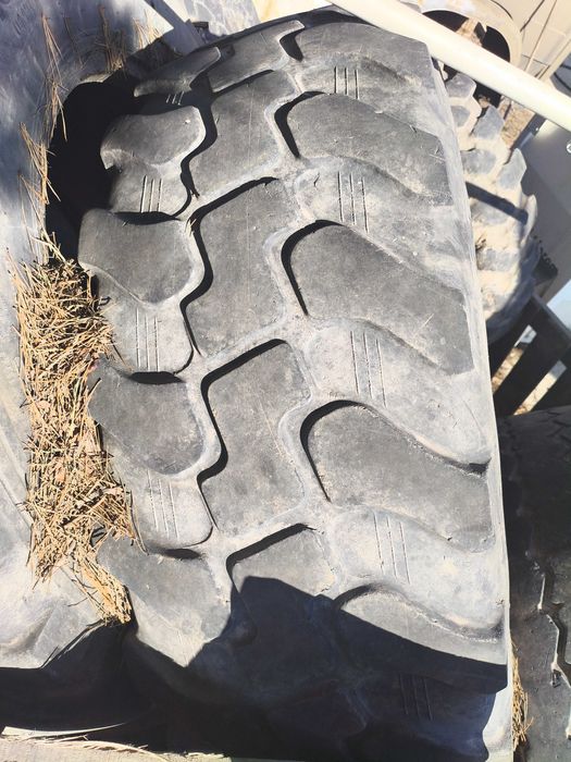 Opony 16,9-28 jcb/cat/case