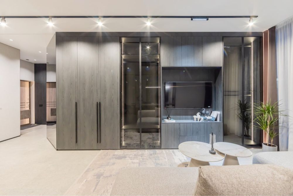 Без% Андрея Верхогляда 11в Новопечерские липки  Печерск Драгомирова