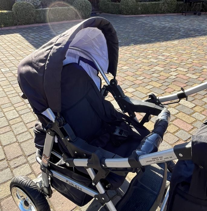 Чорна дитяча коляска Flash