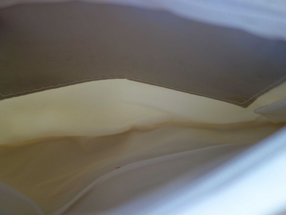 Torebeczka wieczorowa, z białych metalowych cekinów