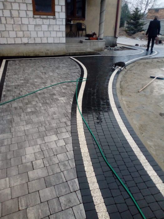 Układanie kostki brukowej