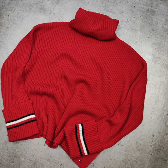 DAMSKI Elegancki Czerwony Gruby Sweterek z Golfem Tommy Hilfiger Haft