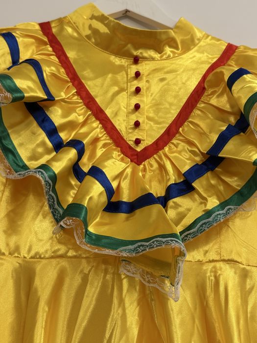 Яскраве святкове / народне Плаття на свято для дівчинки