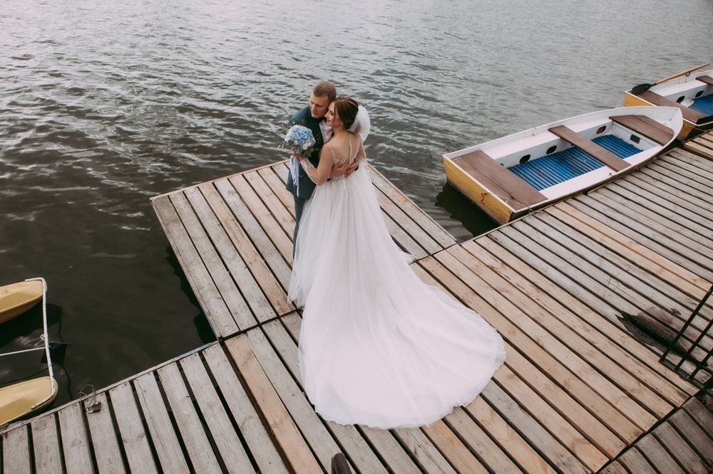 Весільна сукня дезайнерська