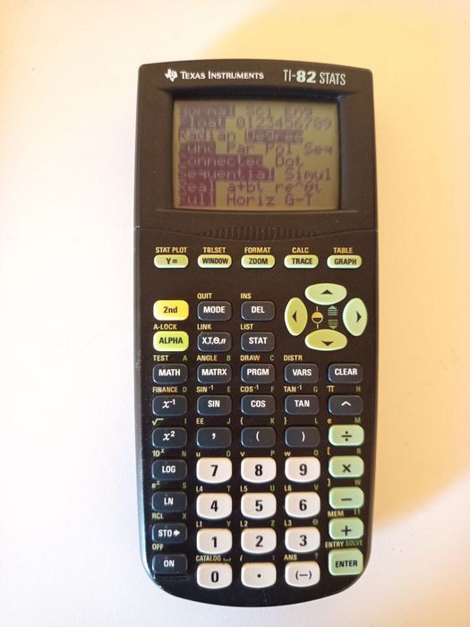 Calculadora Gráfica Texas Instruments TI-82 STATS (com Capa) – Excelente Estado