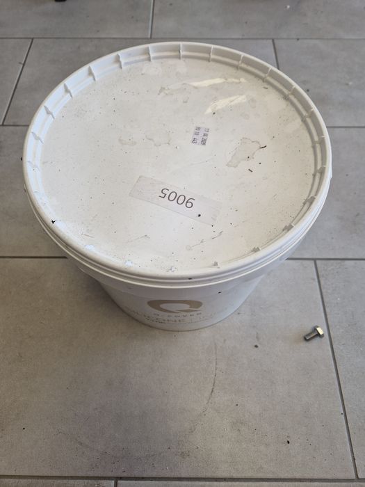 Tynk silikonowy czarny 1,0 baranek