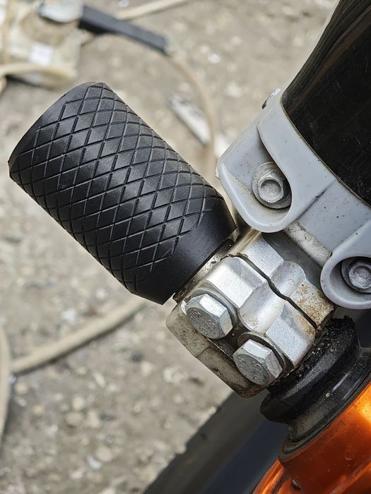 Крашпеды, слайдеры, отбойники, пеги на ось, supermoto