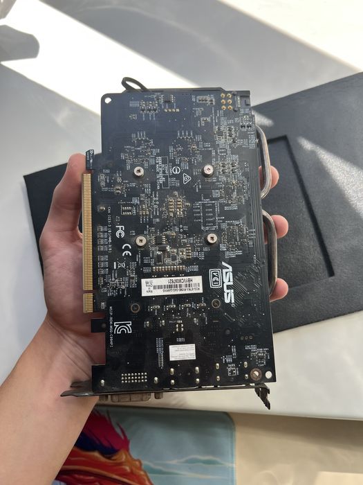 Відеокарта ASUS ROG Strix