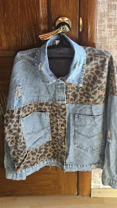 Продам женский джинсовый пиджак