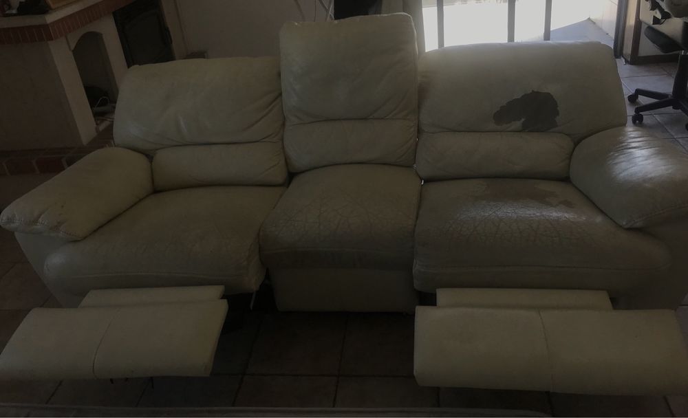 Sofá reclinavel.