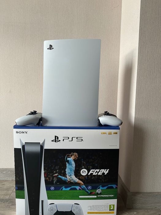 Продам sony playstation 5 825GB BLU-RAY