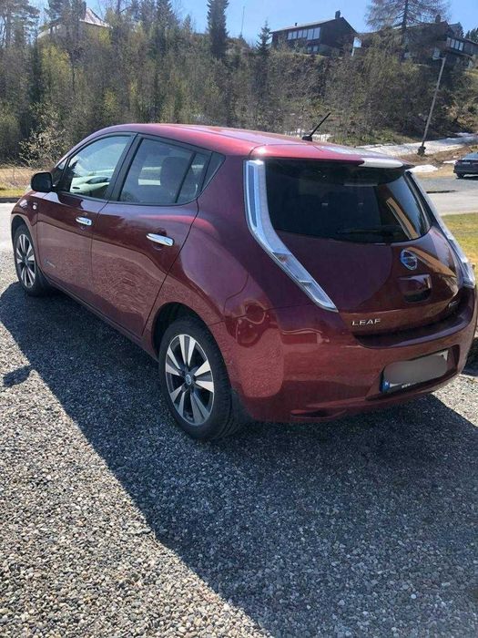 Nissan Leaf 2015, 11 палок, SOH 83%, NORDIC, не фарбований, огляд 360