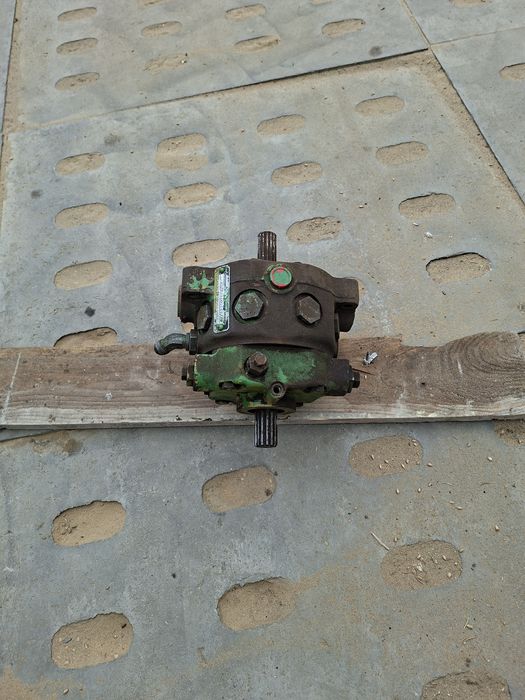 Pompa hydrauliczna john deere 3350, 3050, 3650