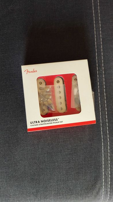 Fender Player Stratocaster (pickupy Fender Ultra Vintage)