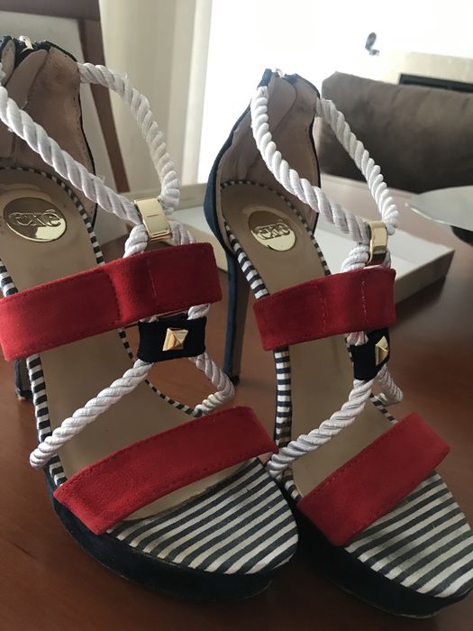 Sandalias de salto da Exe muito bonitad