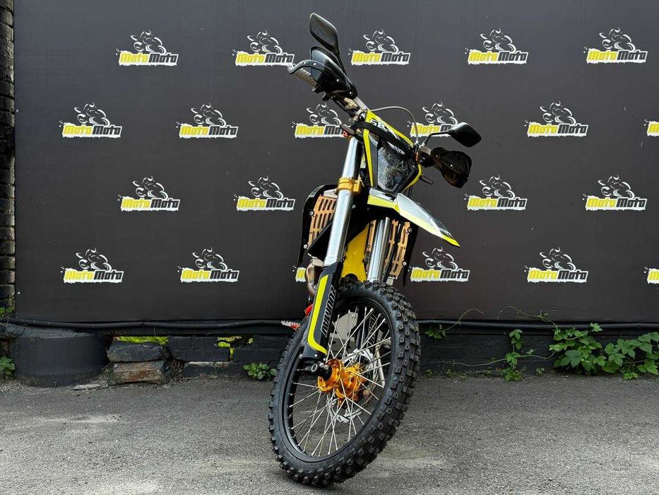 Мотоцикл ZUUMAV S8 FULL PRO (S8-KE300)