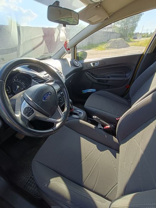 Продам свою Ford Fiesta