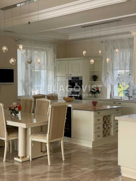 Маєток в передмісті Києва з басейном авторським дизайном 1200 метрів!