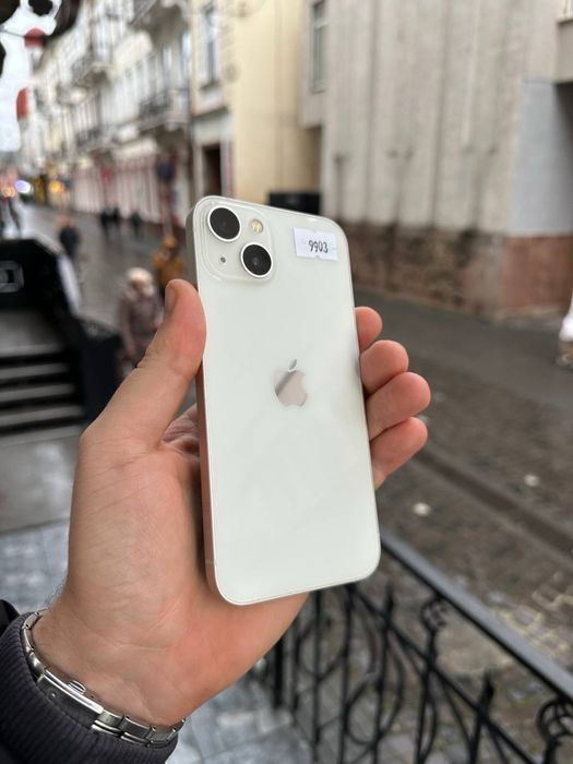 iPhone 13 128GB Starlight