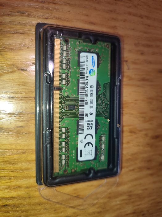 Оперативна пам'ять Samsung SODIMM DDR3L-1600 4096MB PC3-12800