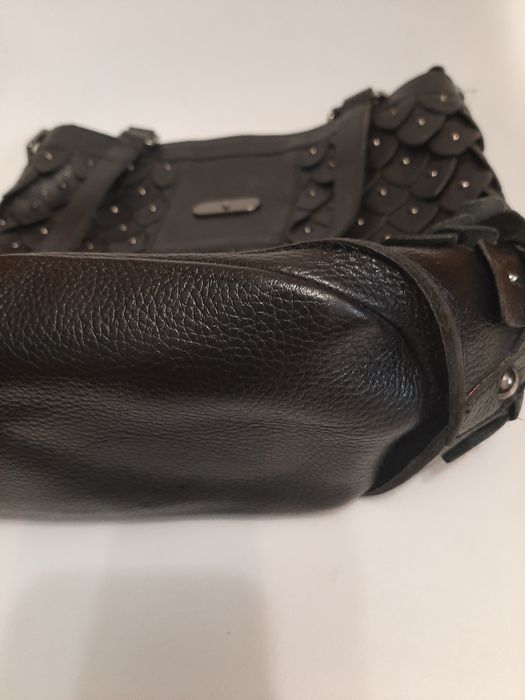 Кожаная женская сумка  DIVENCHY франция