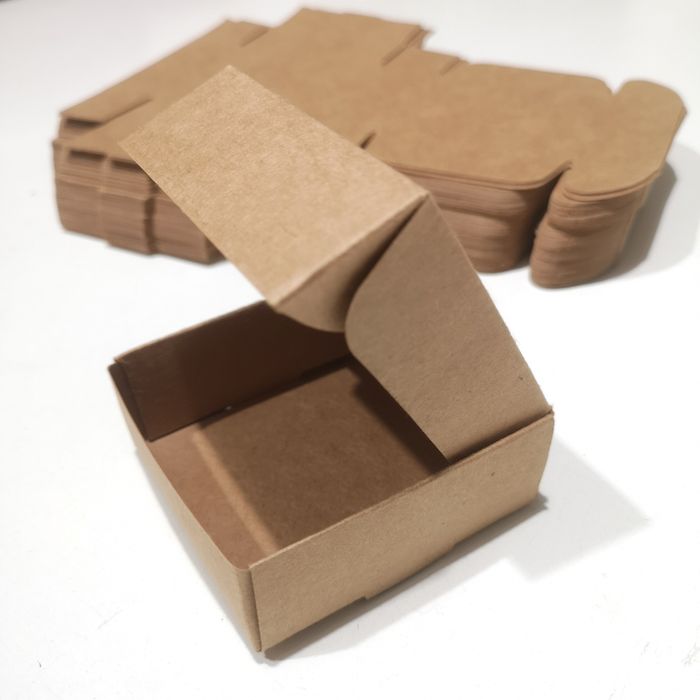 10 szt.Pudełko kartonowe składane na bransoletki.