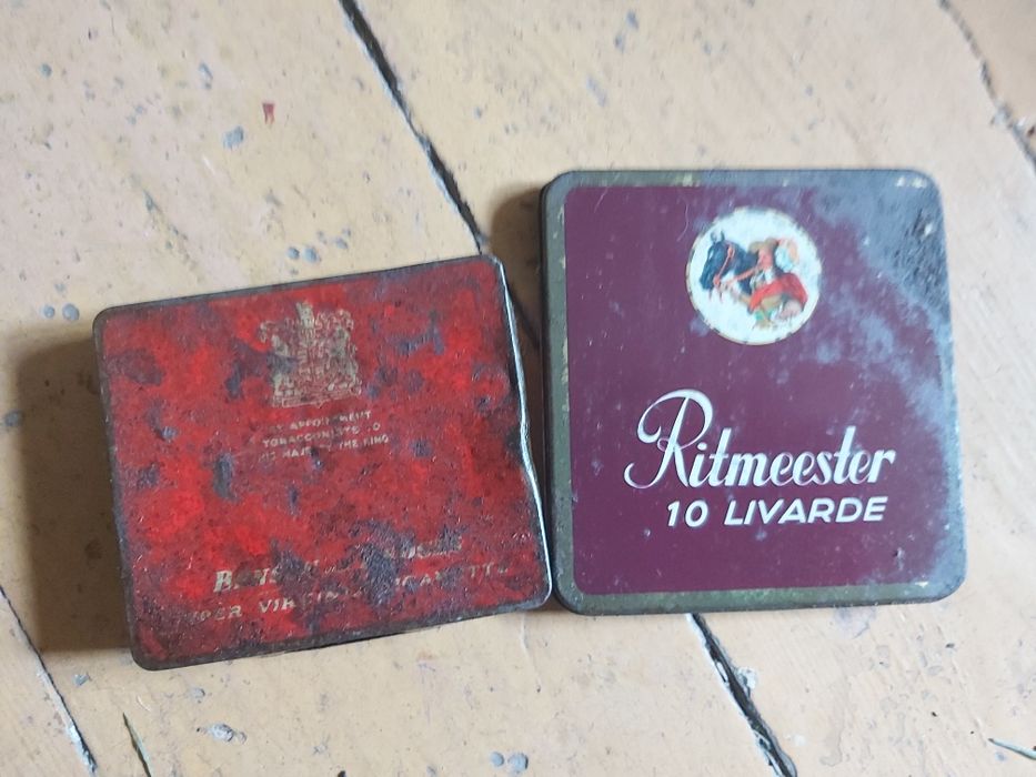 Stare kolekcjonerskie pudełka