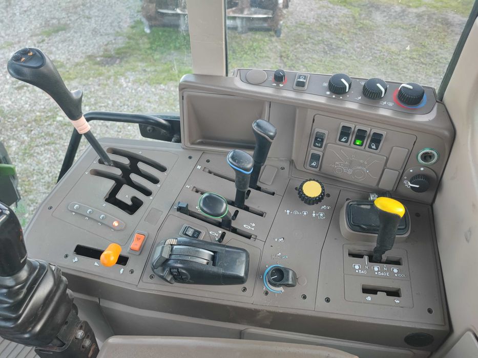 JOHN DEERE 6330 + ładowacz czołowy mx 10