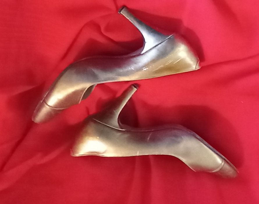 Sapatos números 38 e 39