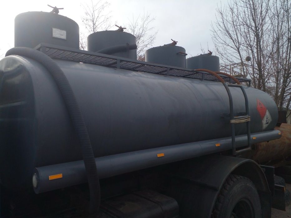 Автоцистерна зил 130 бочка для топлива