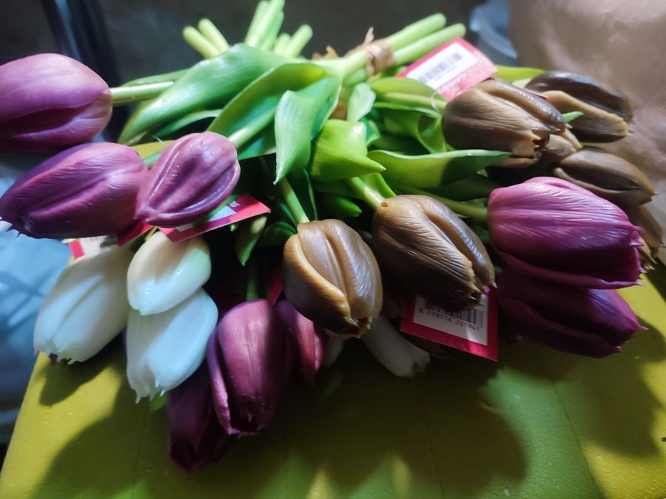 Квіти штучні з гелю.букет з трьох штук ціна за букет